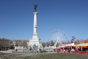 Place des Quinconces de Bordeaux : magnifique et plus grande place d’Europe
